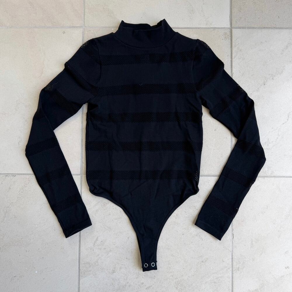 Forever 21 Black One Shoulder Long Sleeve Seamless Bodysuit NWT Size S/M